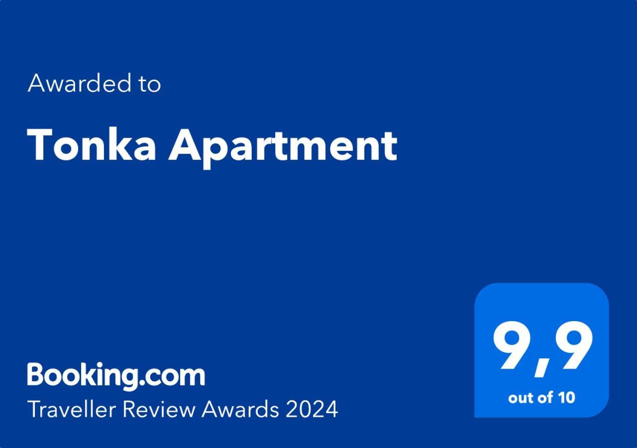 Tonka Apartment Pula Eksteriør billede